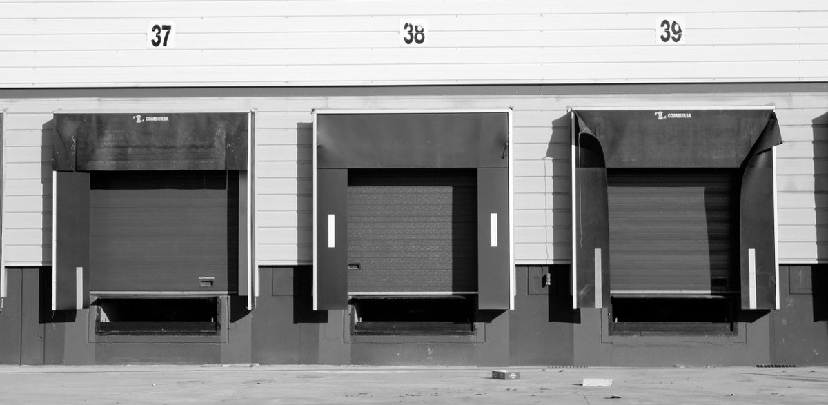 Limpiar naves industriales